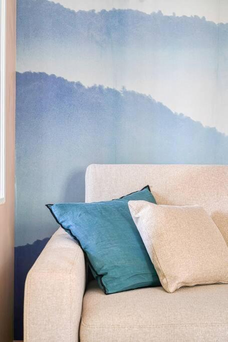 Appartement Colore Wagram - II パリ エクステリア 写真