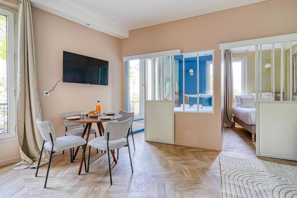 Appartement Colore Wagram - II パリ エクステリア 写真