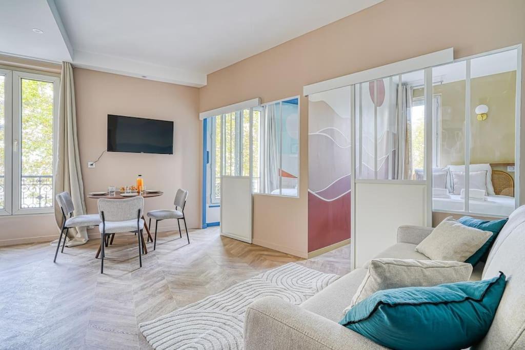 Appartement Colore Wagram - II パリ エクステリア 写真